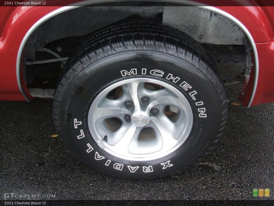 2001 Chevrolet Blazer LS Wheel and Tire Photo #42664853