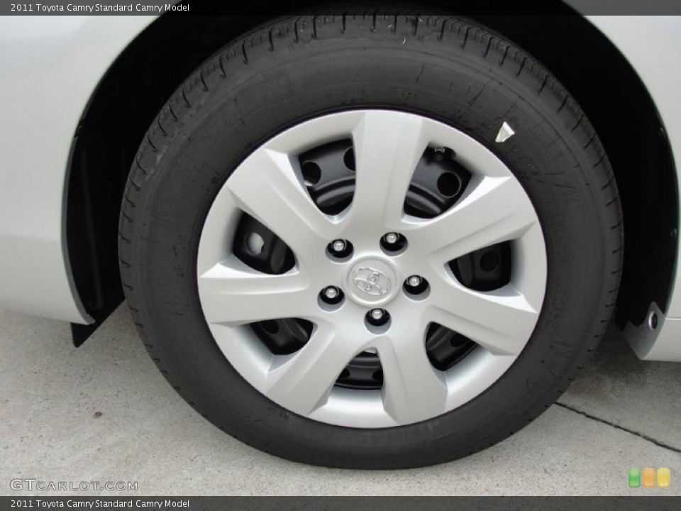 2011 Toyota Camry  Wheel and Tire Photo #42796581