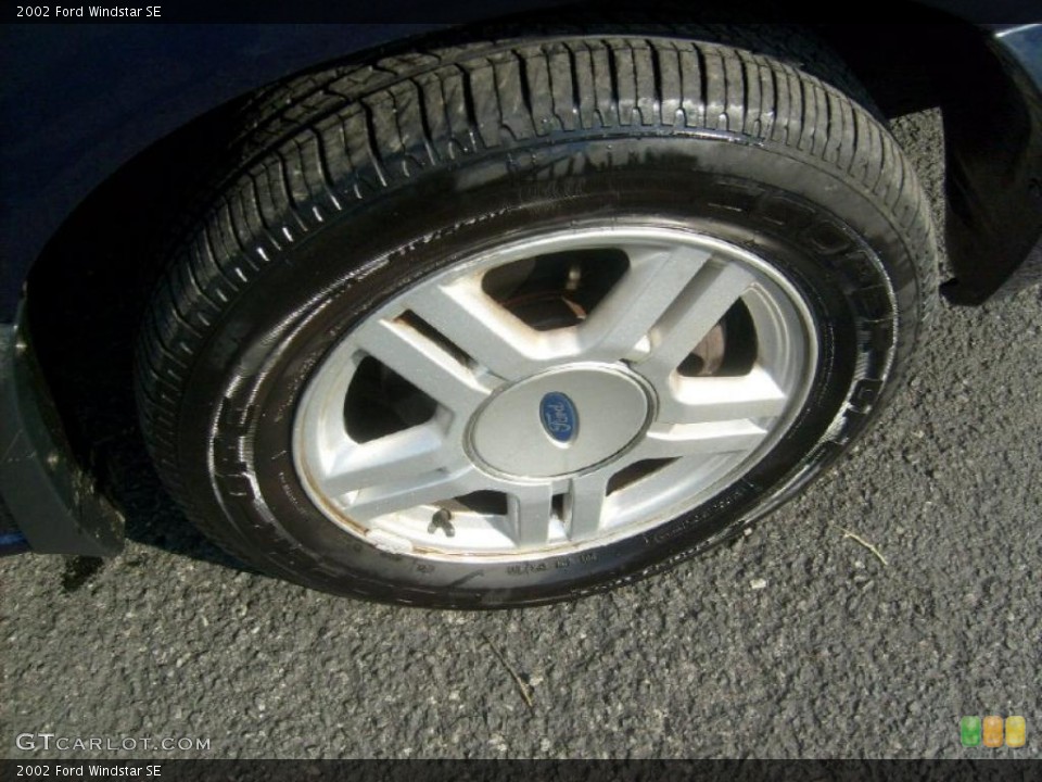 2002 Ford Windstar SE Wheel and Tire Photo #42796929