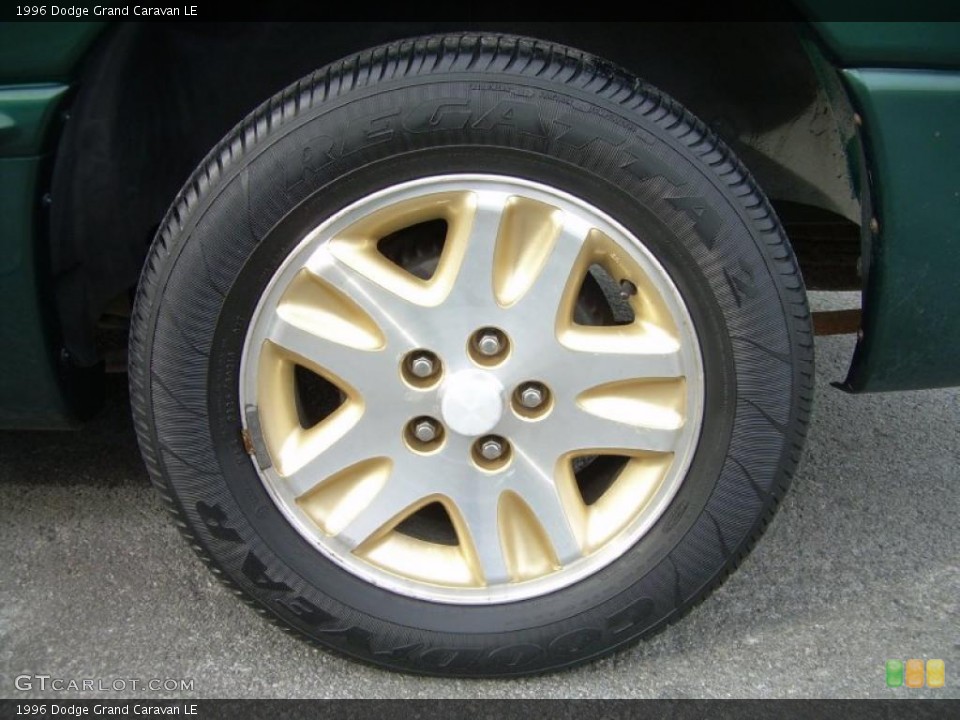 1996 Dodge Grand Caravan LE Wheel and Tire Photo #42801489