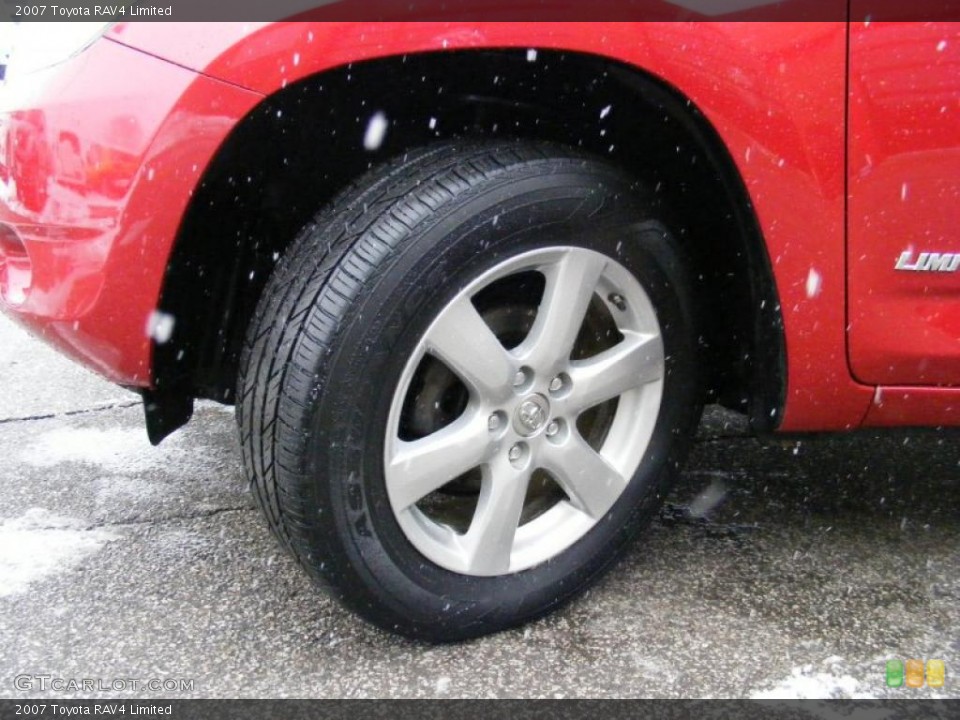 2007 Toyota RAV4 Limited Wheel and Tire Photo #42840646