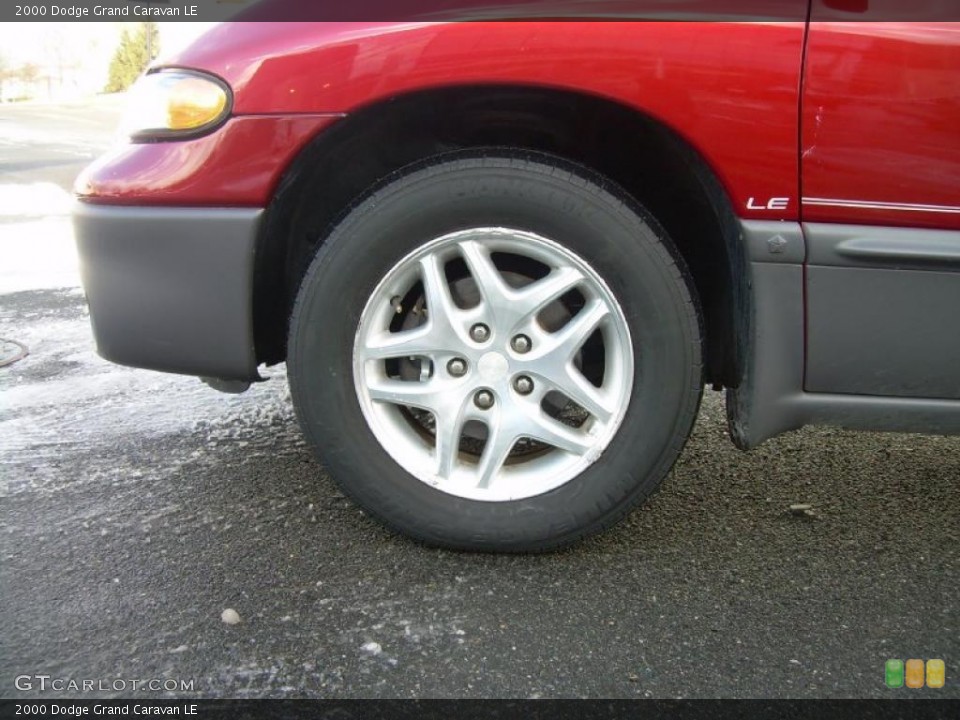 2000 Dodge Grand Caravan LE Wheel and Tire Photo #42878103