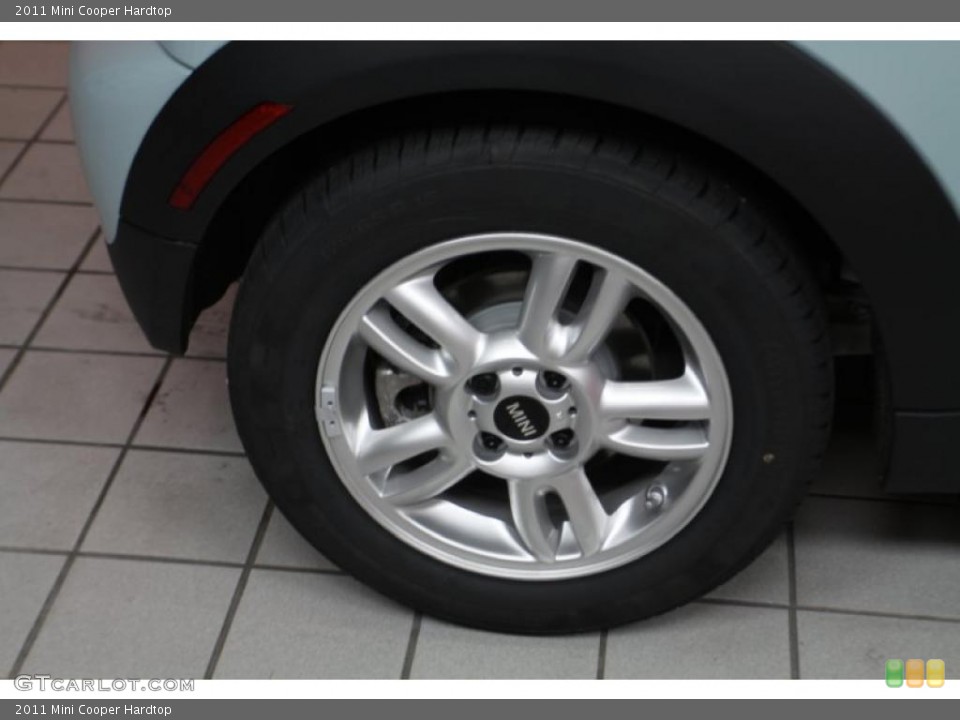 2011 Mini Cooper Hardtop Wheel and Tire Photo #42907697