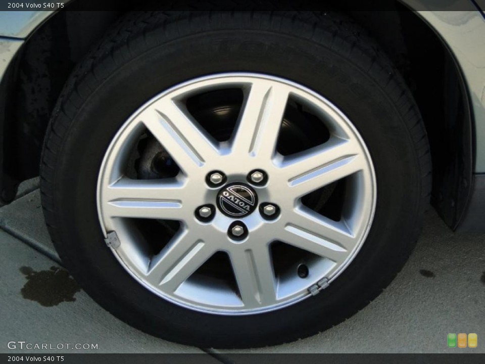 2004 Volvo S40 T5 Wheel and Tire Photo #42957139