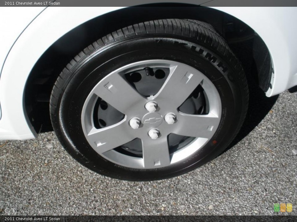2011 Chevrolet Aveo LT Sedan Wheel and Tire Photo #43077859