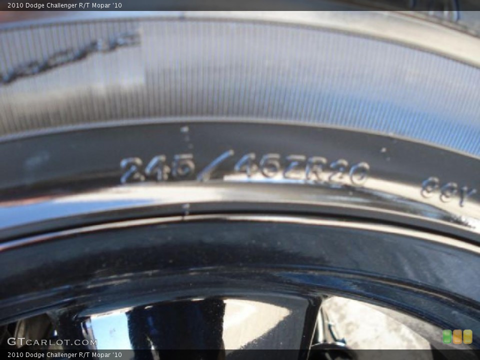 2010 Dodge Challenger R/T Mopar '10 Wheel and Tire Photo #43083298