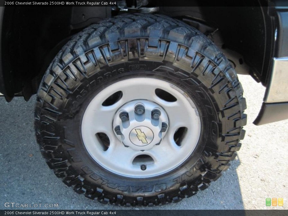 2006 Chevrolet Silverado 2500HD Work Truck Regular Cab 4x4 Wheel and Tire Photo #43111109