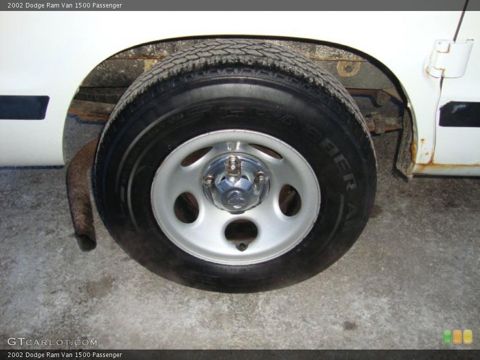 2002 Dodge Ram Van 1500 Passenger Wheel and Tire Photo #43208670