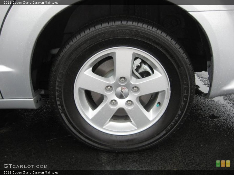 2011 Dodge Grand Caravan Mainstreet Wheel and Tire Photo #43210362