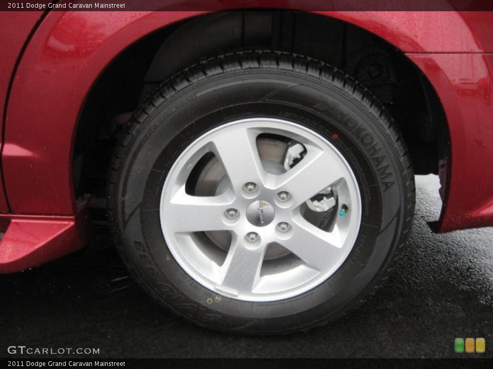 2011 Dodge Grand Caravan Mainstreet Wheel and Tire Photo #43210650