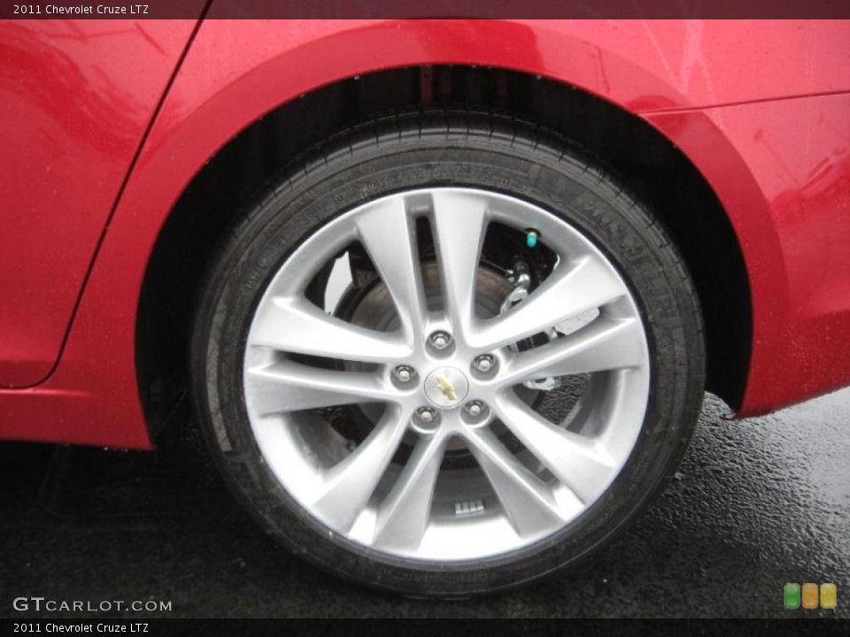 2011 Chevrolet Cruze LTZ Wheel and Tire Photo #43221455