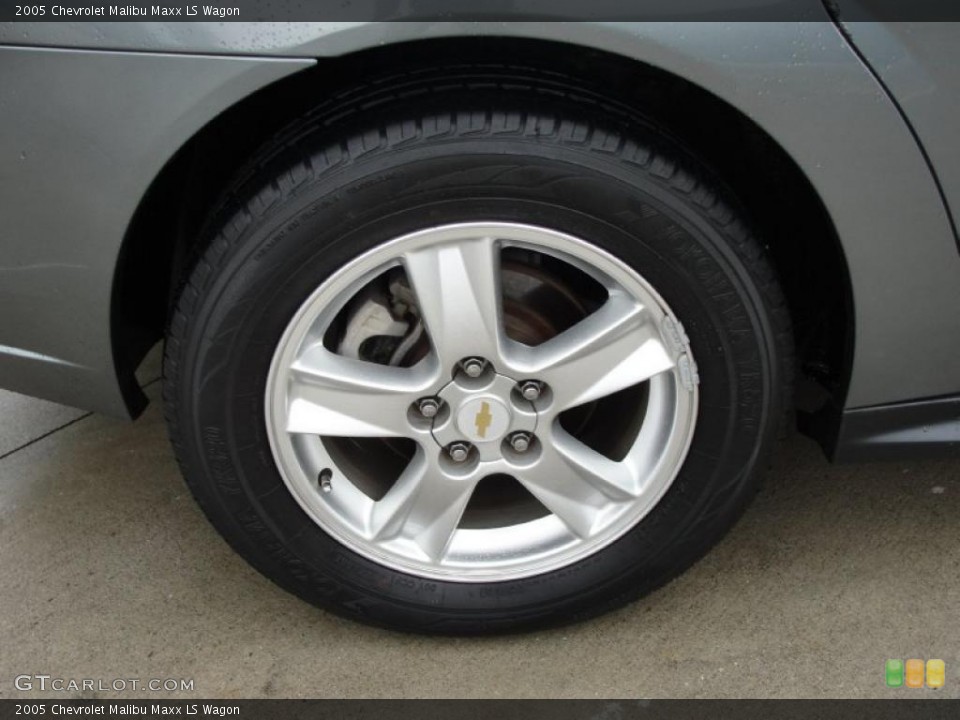 2005 Chevrolet Malibu Maxx LS Wagon Wheel and Tire Photo #43246206