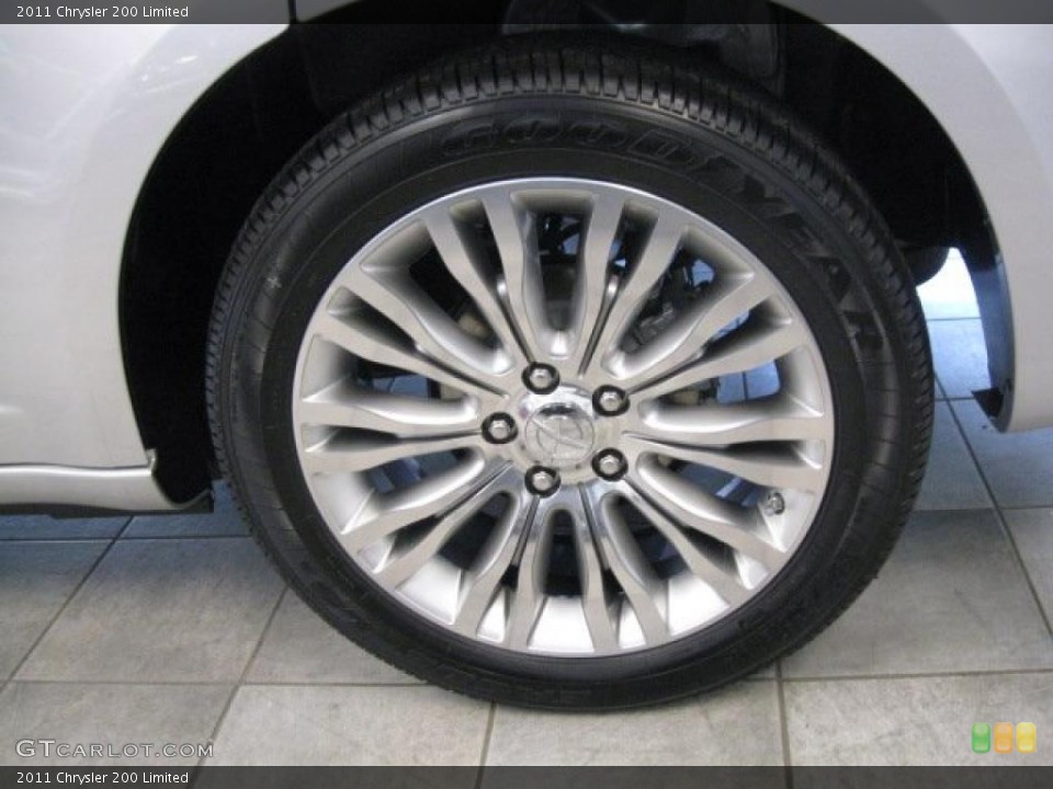 2011 Chrysler 200 Limited Wheel and Tire Photo #43255502