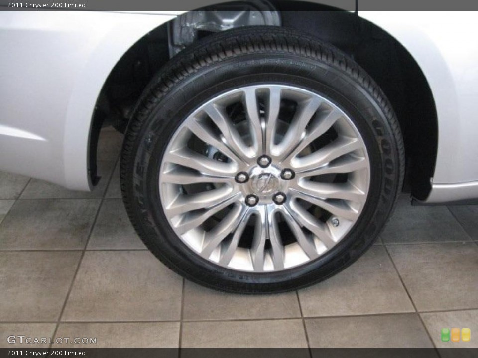 2011 Chrysler 200 Limited Wheel and Tire Photo #43255518