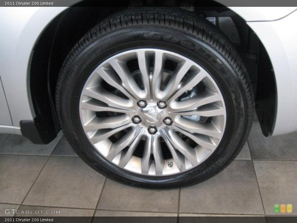 2011 Chrysler 200 Limited Wheel and Tire Photo #43255534
