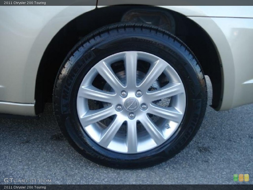 2011 Chrysler 200 Touring Wheel and Tire Photo #43327695
