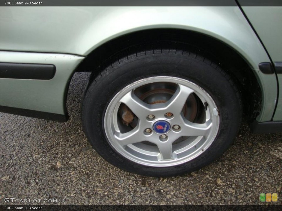 2001 Saab 9-3 Sedan Wheel and Tire Photo #43369873