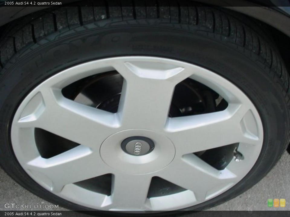 2005 Audi S4 4.2 quattro Sedan Wheel and Tire Photo #43392495