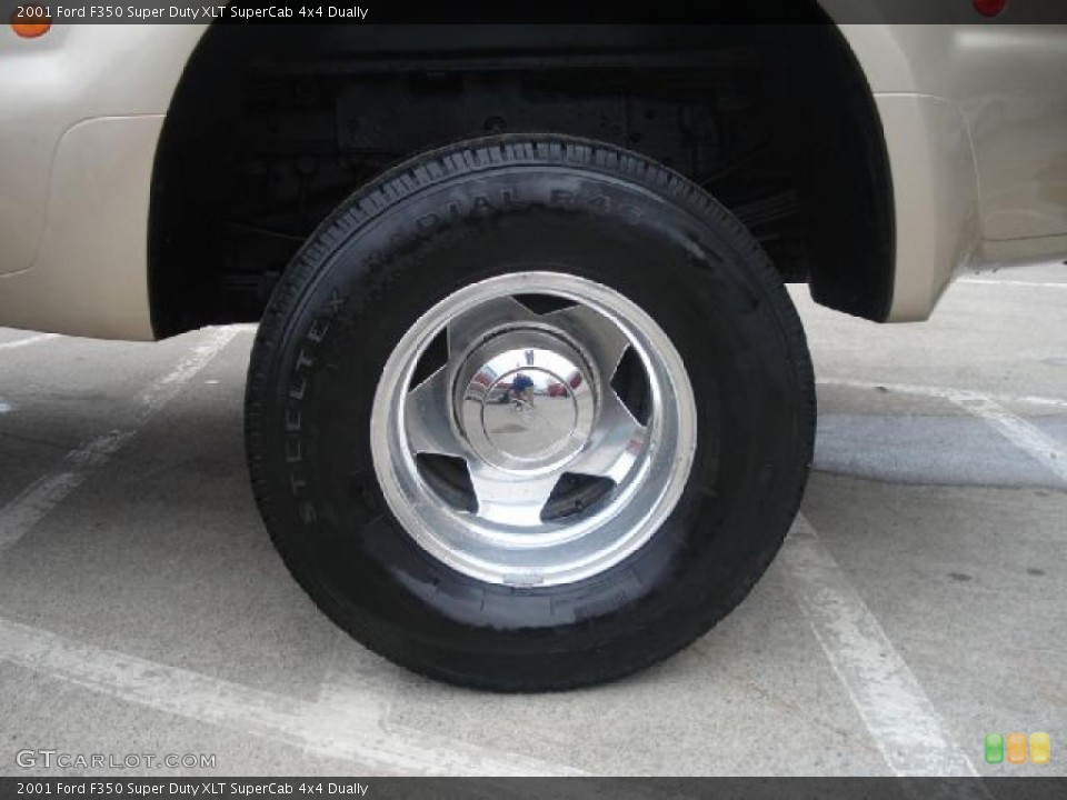 2001 Ford F350 Super Duty XLT SuperCab 4x4 Dually Wheel and Tire