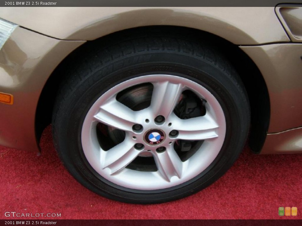 2001 BMW Z3 2.5i Roadster Wheel and Tire Photo #43509388