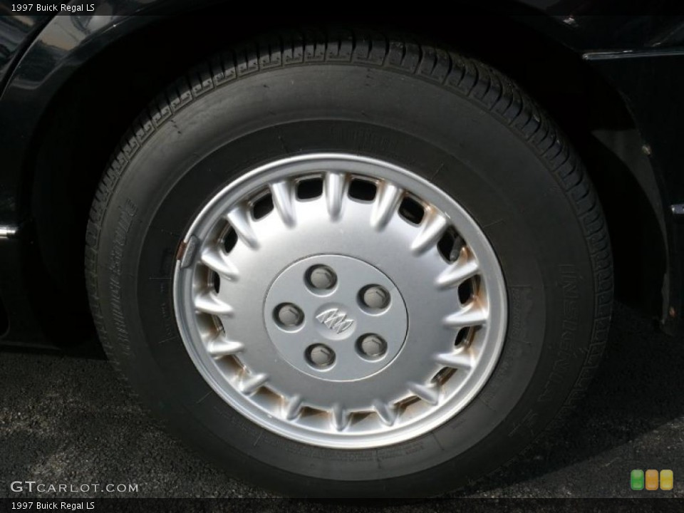 1997 Buick Regal LS Wheel and Tire Photo #43522719