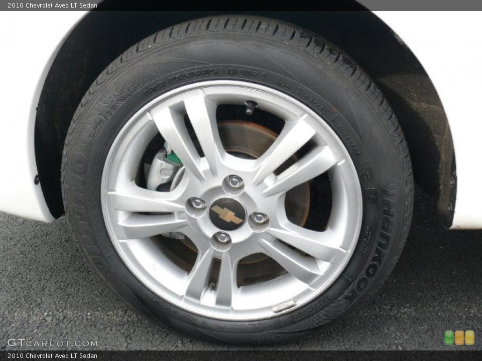 2010 Chevrolet Aveo LT Sedan Wheel and Tire Photo #43523239