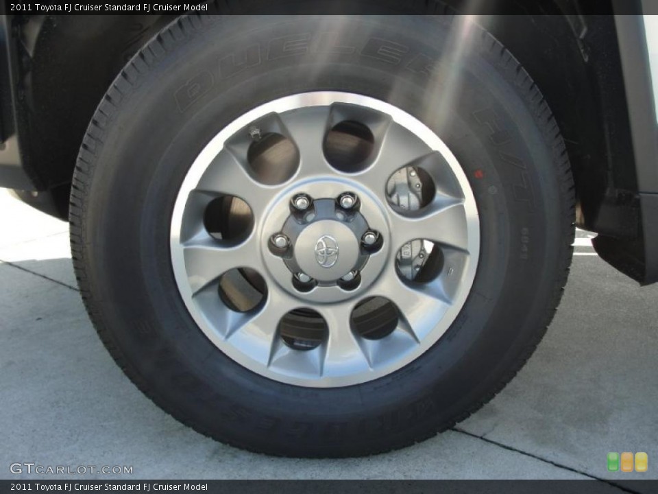 2011 Toyota FJ Cruiser  Wheel and Tire Photo #43536750