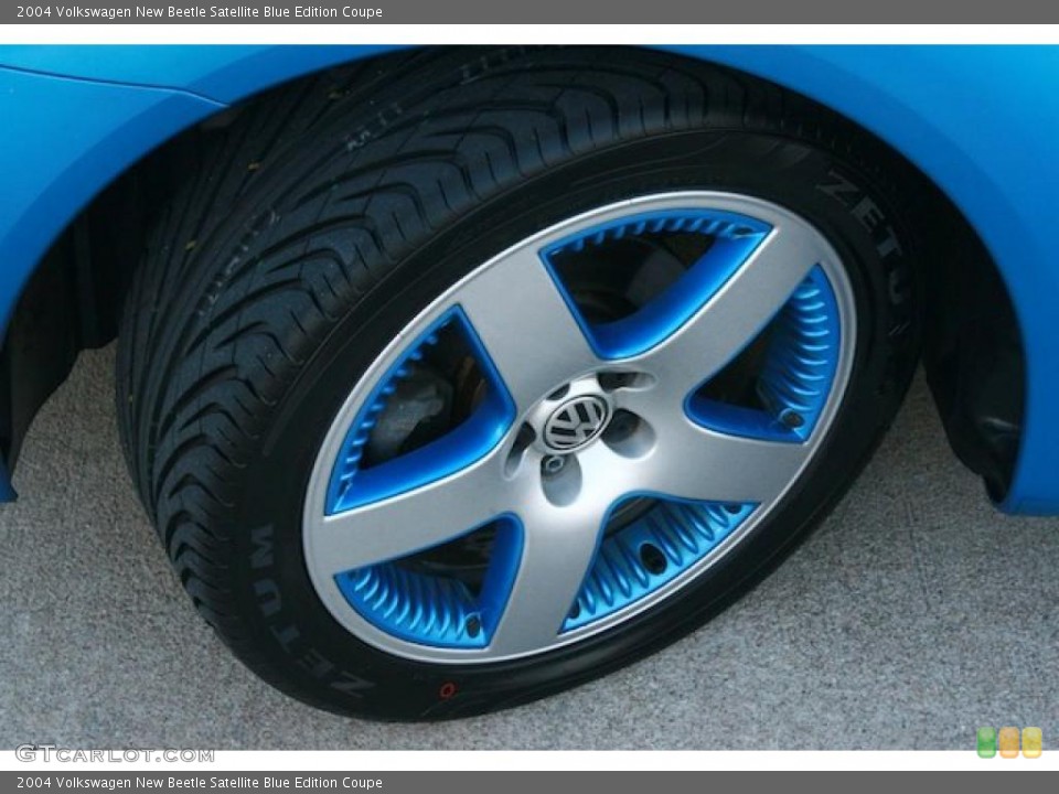 2004 Volkswagen New Beetle Satellite Blue Edition Coupe Wheel and Tire Photo #43544140