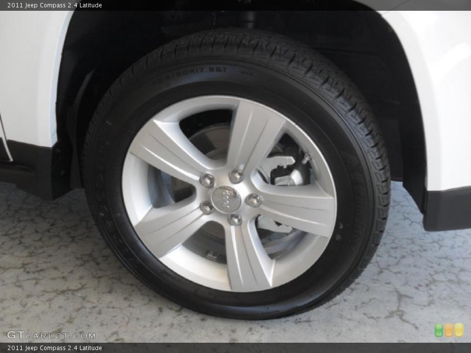 2011 Jeep Compass 2.4 Latitude Wheel and Tire Photo #43568990