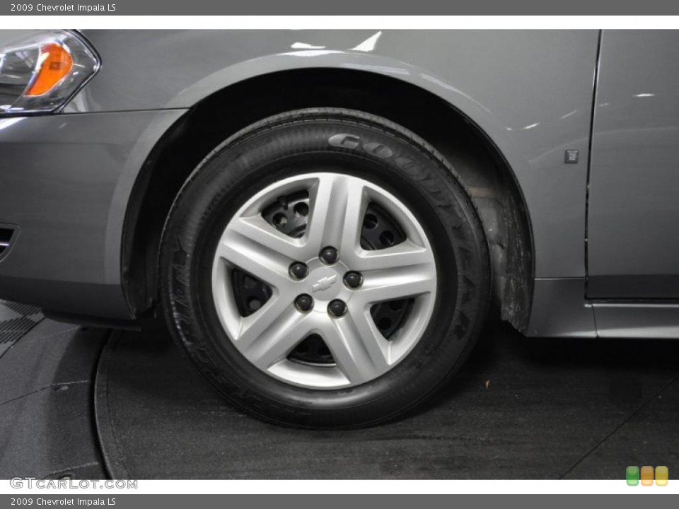 2009 Chevrolet Impala LS Wheel and Tire Photo #43673772
