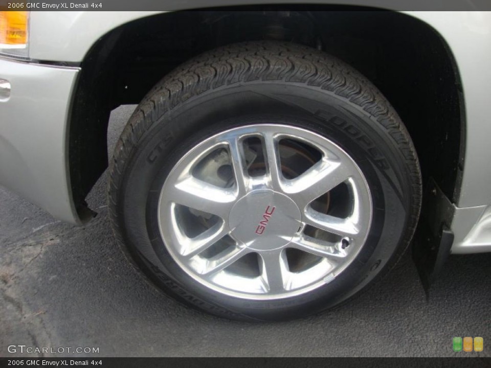 2006 GMC Envoy XL Denali 4x4 Wheel and Tire Photo #43730476