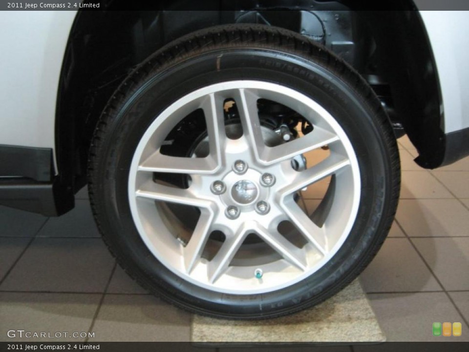 2011 Jeep Compass 2.4 Limited Wheel and Tire Photo #43925986