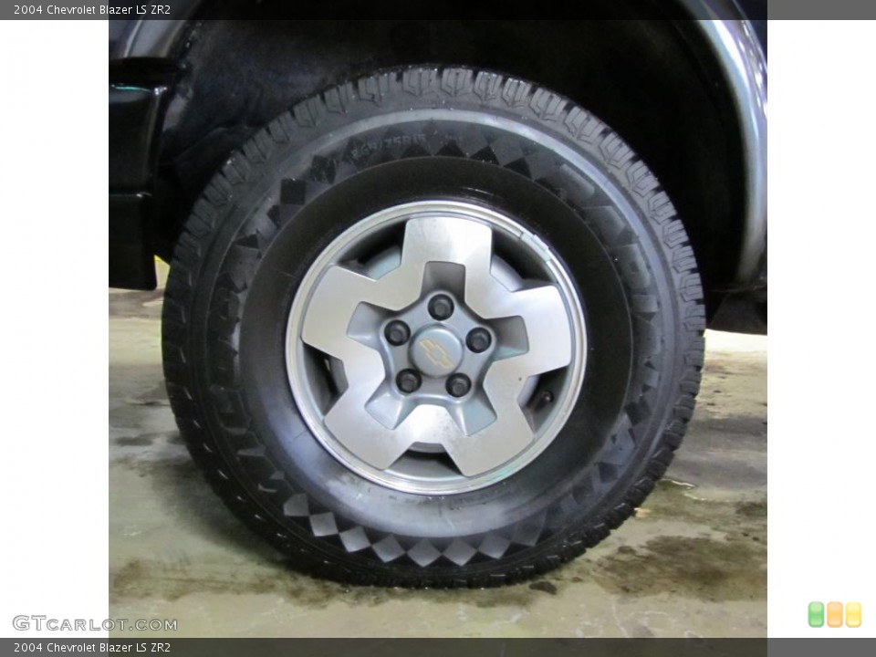 2004 Chevrolet Blazer LS ZR2 Wheel and Tire Photo #43928966