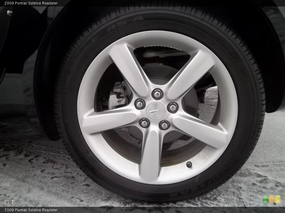 2009 Pontiac Solstice Roadster Wheel and Tire Photo #43989168
