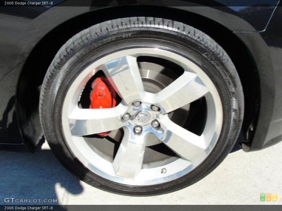 2006 Dodge Charger SRT-8 Wheel and Tire Photo #44078849