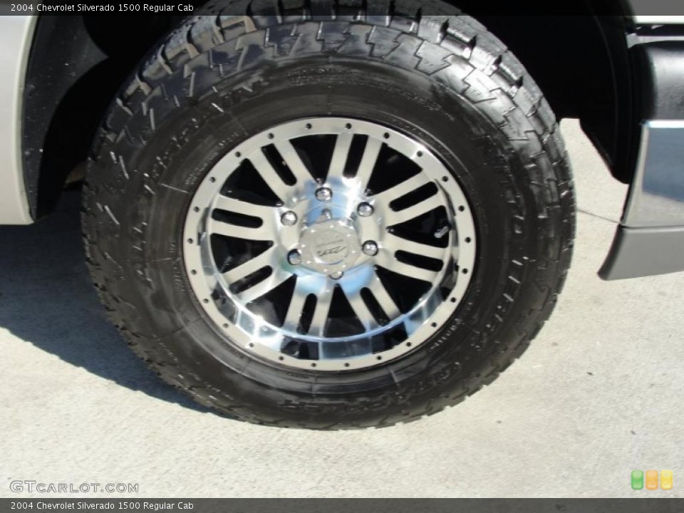 2004 Chevrolet Silverado 1500 Custom Wheel and Tire Photo #44111642