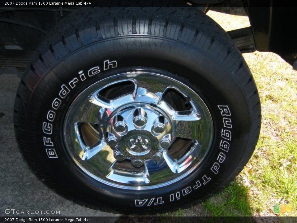 2007 Dodge Ram 1500 Laramie Mega Cab 4x4 Wheel and Tire Photo #44117502