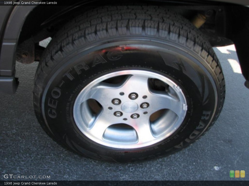 1998 Jeep Grand Cherokee Laredo Wheel and Tire Photo #44177597