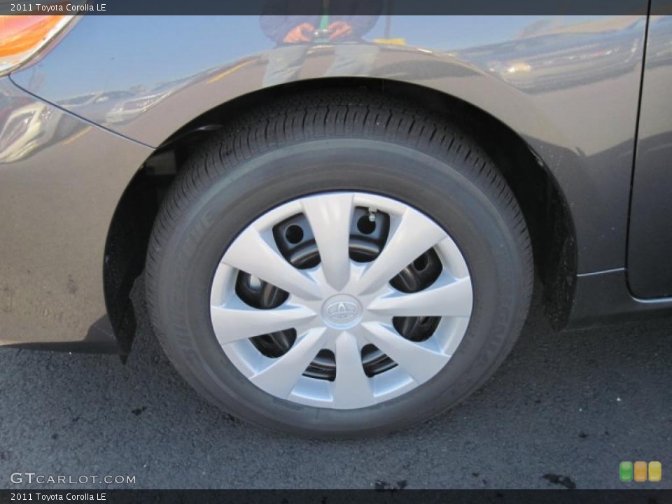 2011 Toyota Corolla LE Wheel and Tire Photo #44279876