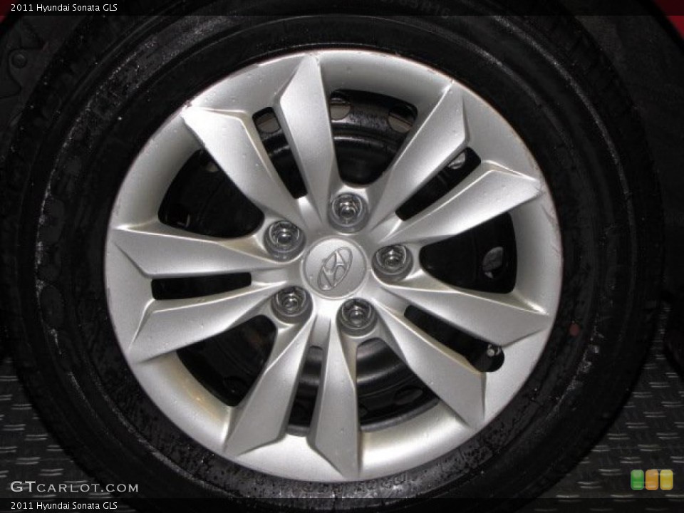 2011 Hyundai Sonata GLS Wheel and Tire Photo #44311235