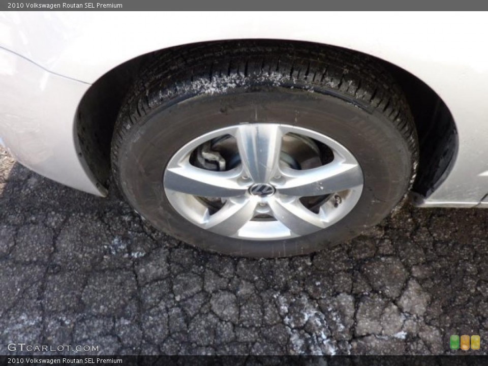 2010 Volkswagen Routan SEL Premium Wheel and Tire Photo #44547069