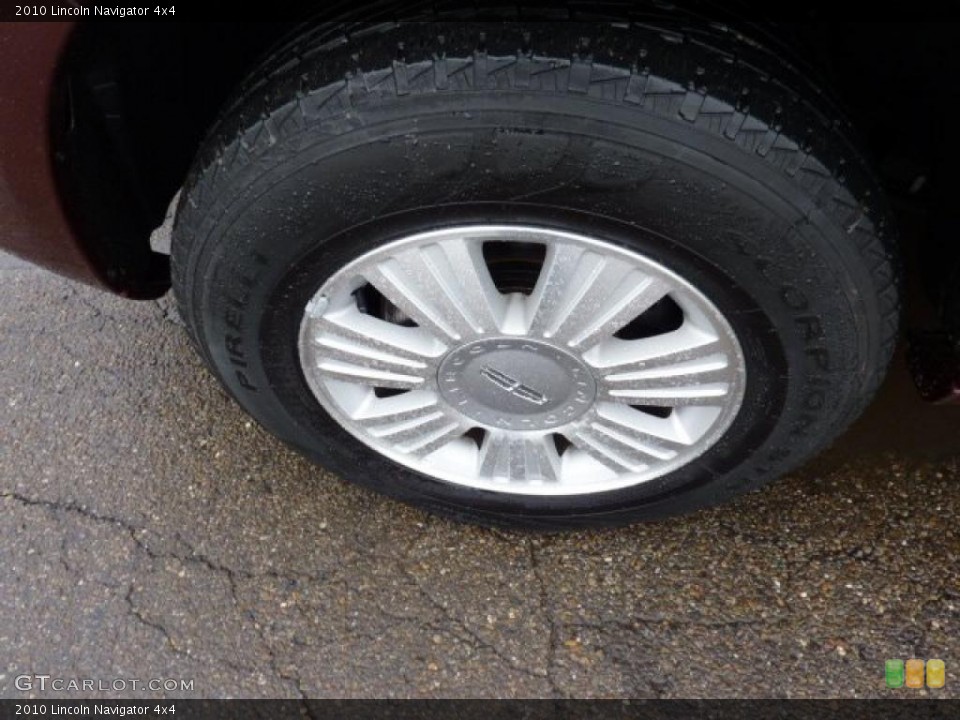 2010 Lincoln Navigator 4x4 Wheel and Tire Photo #44613418