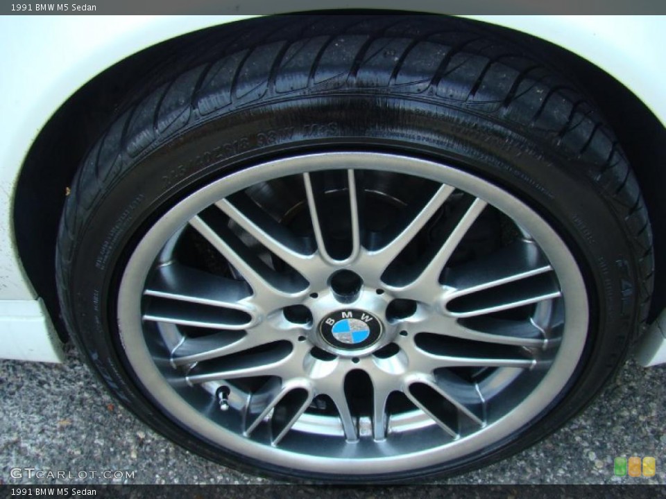 1991 BMW M5 Wheels and Tires