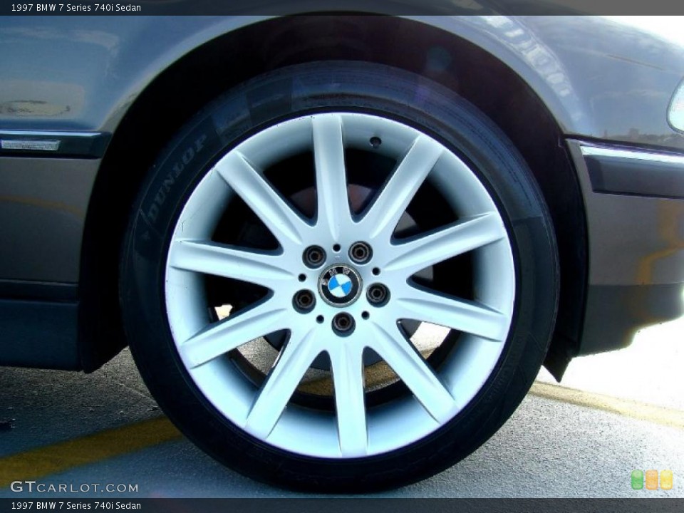 1997 BMW 7 Series 740i Sedan Wheel and Tire Photo #44655591