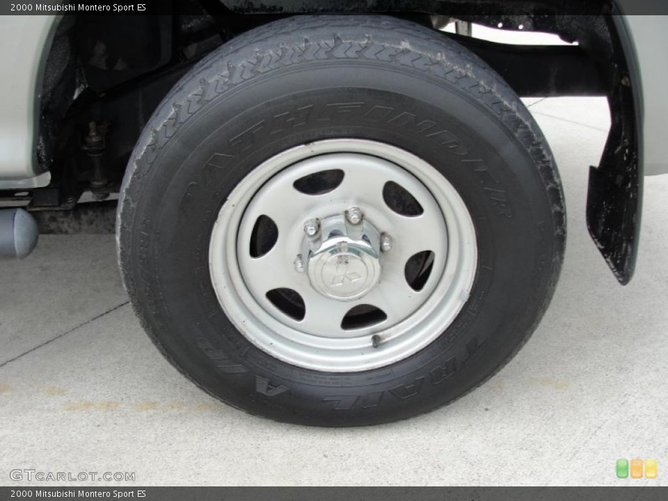 2000 Mitsubishi Montero Sport ES Wheel and Tire Photo #44678835