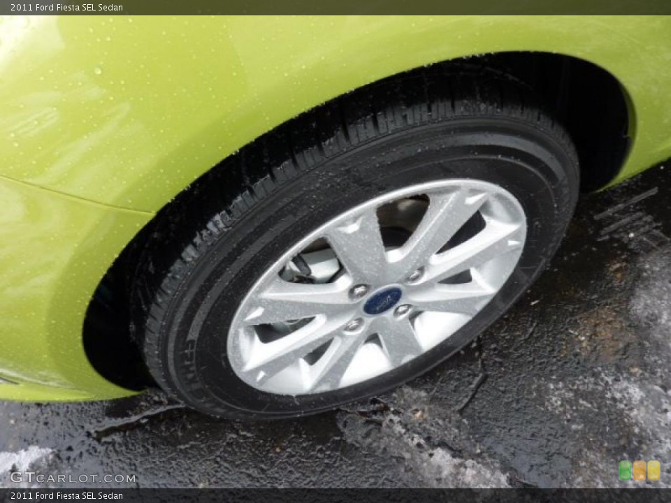 2011 Ford Fiesta SEL Sedan Wheel and Tire Photo #44687980