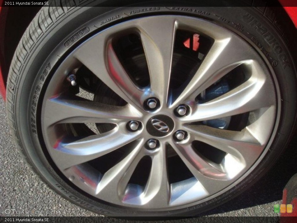 2011 Hyundai Sonata SE Wheel and Tire Photo #44689629