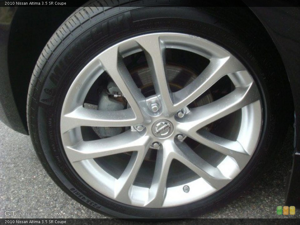 2010 Nissan Altima 3.5 SR Coupe Wheel and Tire Photo #44710507