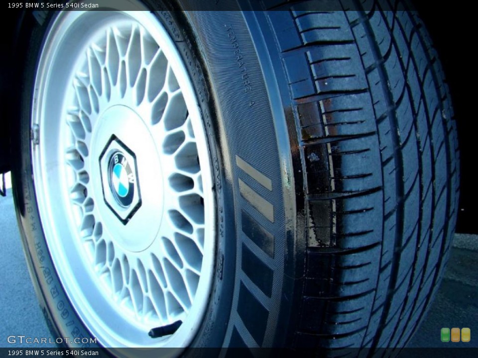 1995 BMW 5 Series 540i Sedan Wheel and Tire Photo #44732784