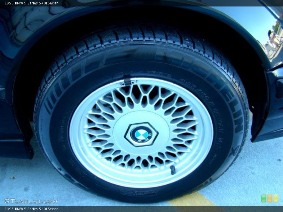 1995 BMW 5 Series 540i Sedan Wheel and Tire Photo #44733140
